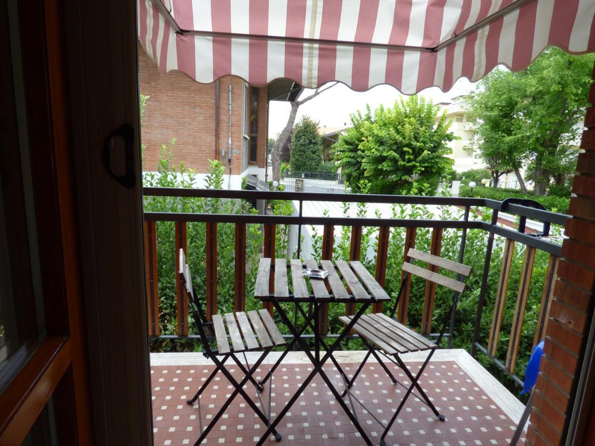 B&B Villa Montreux Rimini Kültér fotó