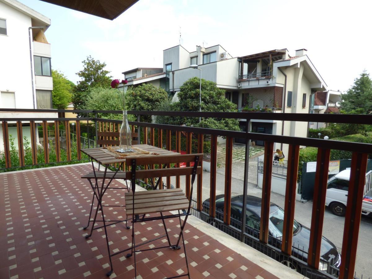 B&B Villa Montreux Rimini Kültér fotó